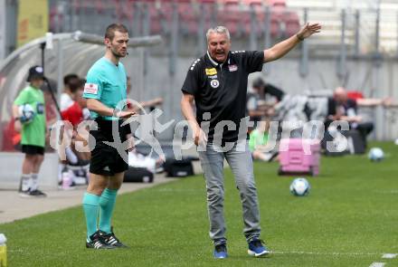 Fussball Bundesliga. SK Austria Klagenfurt gegen LASK.  Trainer Peter Pacult (Klagenfurt).  Klagenfurt, am 5.5.2024.
Foto: Kuess
www.qspictures.net
---
pressefotos, pressefotografie, kuess, qs, qspictures, sport, bild, bilder, bilddatenbank