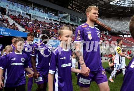 Fussball Bundesliga. SK Austria Klagenfurt gegen LASK. Jonas Arweiler, Solomon Bonnah  (Klagenfurt).  Klagenfurt, am 5.5.2024.
Foto: Kuess
www.qspictures.net
---
pressefotos, pressefotografie, kuess, qs, qspictures, sport, bild, bilder, bilddatenbank