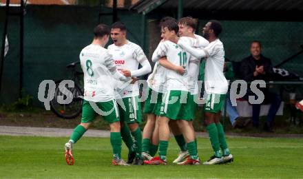 Fussball. Kaerntner Liga. Donau gegen SAK. Torjubel Luca Thaler, Damjan Jovanovic, Maximilian Trappitsch (Donau).  Klagenfurt, 8.5.2024.
Foto: Kuess
www.qspictures.net
---
pressefotos, pressefotografie, kuess, qs, qspictures, sport, bild, bilder, bilddatenbank