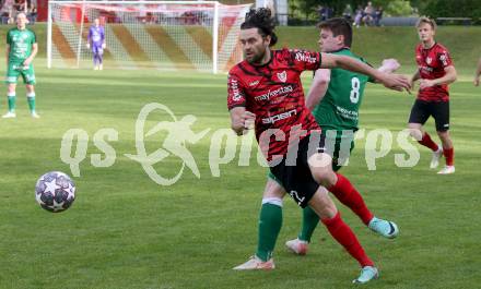 Fussball. Kaerntner Liga. Ferlach Atus gegen Lendorf.  Stephan Buergler  (Ferlach), Florian Pingist  (Lendorf).  Ferlach, 11.5.2024.
Foto: Kuess
www.qspictures.net
---
pressefotos, pressefotografie, kuess, qs, qspictures, sport, bild, bilder, bilddatenbank