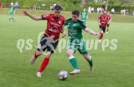 Fussball. Kaerntner Liga. Ferlach Atus gegen Lendorf.  Lukas Jaklitsch   (Ferlach),  Florian Pingist (Lendorf).  Ferlach, 11.5.2024.
Foto: Kuess
www.qspictures.net
---
pressefotos, pressefotografie, kuess, qs, qspictures, sport, bild, bilder, bilddatenbank