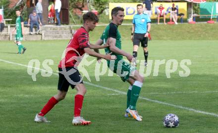 Fussball. Kaerntner Liga. Ferlach Atus gegen Lendorf.  Stefan Ebner  (Ferlach), Christian Kautz  (Lendorf).  Ferlach, 11.5.2024.
Foto: Kuess
www.qspictures.net
---
pressefotos, pressefotografie, kuess, qs, qspictures, sport, bild, bilder, bilddatenbank