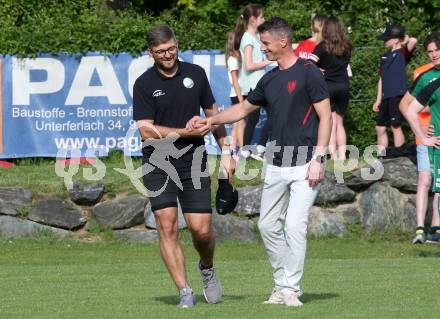 Fussball. Kaerntner Liga. Ferlach Atus gegen Lendorf. Trainer  Mario Verdel (Ferlach),  Trainer Christoph Morgenstern (Lendorf).  Ferlach, 11.5.2024.
Foto: Kuess
www.qspictures.net
---
pressefotos, pressefotografie, kuess, qs, qspictures, sport, bild, bilder, bilddatenbank