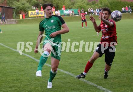 Fussball. Kaerntner Liga. Ferlach Atus gegen Lendorf.   Martin Sustersic (Ferlach),   Sandro Christoph Morgenstern (Lendorf).  Ferlach, 11.5.2024.
Foto: Kuess
www.qspictures.net
---
pressefotos, pressefotografie, kuess, qs, qspictures, sport, bild, bilder, bilddatenbank