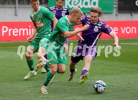 Fussball Bundesliga. SK Austria Klagenfurt gegen SK Rapid Wien.   Aaron Sky Schwarz,  (Klagenfurt),  Marco Gruell  (Rapid).  Klagenfurt, am 12.5.2024.
Foto: Kuess
www.qspictures.net
---
pressefotos, pressefotografie, kuess, qs, qspictures, sport, bild, bilder, bilddatenbank