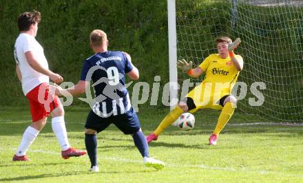 Fussball 2. KLasse C. Oberes Metnitztal gegen Strassburg. Christian Michael Daniel (Metnitztal),   Grades, am 18.5.2024.
Foto: Kuess
www.qspictures.net
---
pressefotos, pressefotografie, kuess, qs, qspictures, sport, bild, bilder, bilddatenbank