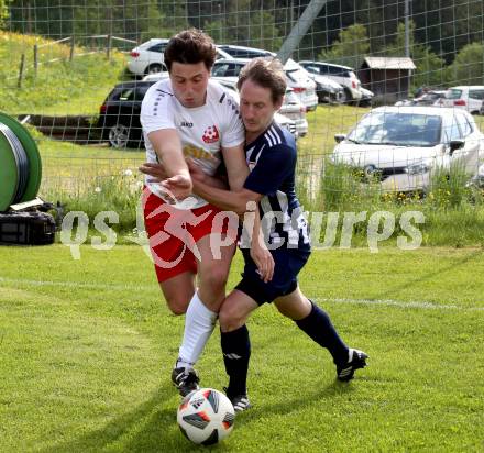 Fussball 2. KLasse C. Oberes Metnitztal gegen Strassburg. Jakob Gabriel Holzer (Metnitztal),   Benjamin Reibnegger (Strassburg). Grades, am 18.5.2024.
Foto: Kuess
www.qspictures.net
---
pressefotos, pressefotografie, kuess, qs, qspictures, sport, bild, bilder, bilddatenbank