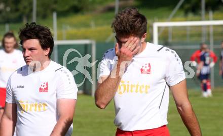 Fussball 2. KLasse C. Oberes Metnitztal gegen Strassburg.  Jakob Gabriel Holzer, 
Samuel Leiter (Metnitztal),  Grades, am 18.5.2024.
Foto: Kuess
www.qspictures.net
---
pressefotos, pressefotografie, kuess, qs, qspictures, sport, bild, bilder, bilddatenbank