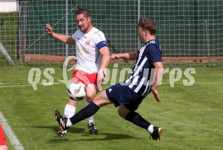 Fussball 2. KLasse C. Oberes Metnitztal gegen Strassburg. Gregor Leitner   (Metnitztal),  Martin Jakob Leitgeb  (Strassburg). Grades, am 18.5.2024.
Foto: Kuess
www.qspictures.net
---
pressefotos, pressefotografie, kuess, qs, qspictures, sport, bild, bilder, bilddatenbank