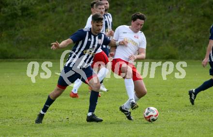 Fussball 2. KLasse C. Oberes Metnitztal gegen Strassburg.  Jakob Gabriel Holzer (Metnitztal),  Vladimir Dojcinovic  (Strassburg). Grades, am 18.5.2024.
Foto: Kuess
www.qspictures.net
---
pressefotos, pressefotografie, kuess, qs, qspictures, sport, bild, bilder, bilddatenbank