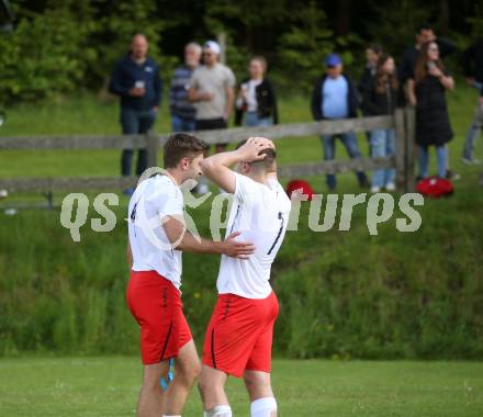 Fussball 2. KLasse C. Oberes Metnitztal gegen Strassburg.  Samuel Leiter, David Leiter (Metnitztal),   Grades, am 18.5.2024.
Foto: Kuess
www.qspictures.net
---
pressefotos, pressefotografie, kuess, qs, qspictures, sport, bild, bilder, bilddatenbank