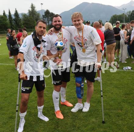 Fussball 1. Klasse C. Ludmannsdorf gegen Oberglan.. Meisterjubel   (Ludmannsdorf). Ludmannsdorf, am 9.6.2024.
Foto: Kuess
www.qspictures.net
---
pressefotos, pressefotografie, kuess, qs, qspictures, sport, bild, bilder, bilddatenbank