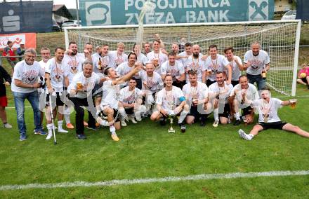 Fussball 1. Klasse C. Ludmannsdorf gegen Oberglan.. Meisterjubel   (Ludmannsdorf). Ludmannsdorf, am 9.6.2024.
Foto: Kuess
www.qspictures.net
---
pressefotos, pressefotografie, kuess, qs, qspictures, sport, bild, bilder, bilddatenbank