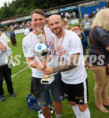 Fussball 1. Klasse C. Ludmannsdorf gegen Oberglan.. Meisterjubel   (Ludmannsdorf). Ludmannsdorf, am 9.6.2024.
Foto: Kuess
www.qspictures.net
---
pressefotos, pressefotografie, kuess, qs, qspictures, sport, bild, bilder, bilddatenbank