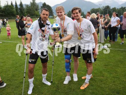 Fussball 1. Klasse C. Ludmannsdorf gegen Oberglan.. Meisterjubel   (Ludmannsdorf). Ludmannsdorf, am 9.6.2024.
Foto: Kuess
www.qspictures.net
---
pressefotos, pressefotografie, kuess, qs, qspictures, sport, bild, bilder, bilddatenbank