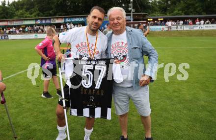 Fussball 1. Klasse C. Ludmannsdorf gegen Oberglan.. Meisterjubel   (Ludmannsdorf). Ludmannsdorf, am 9.6.2024.
Foto: Kuess
www.qspictures.net
---
pressefotos, pressefotografie, kuess, qs, qspictures, sport, bild, bilder, bilddatenbank