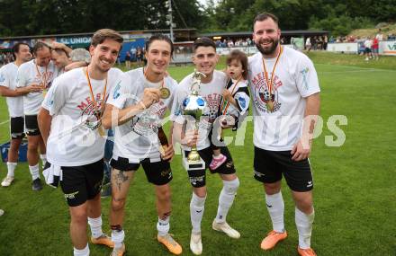 Fussball 1. Klasse C. Ludmannsdorf gegen Oberglan.. Meisterjubel   (Ludmannsdorf). Ludmannsdorf, am 9.6.2024.
Foto: Kuess
www.qspictures.net
---
pressefotos, pressefotografie, kuess, qs, qspictures, sport, bild, bilder, bilddatenbank