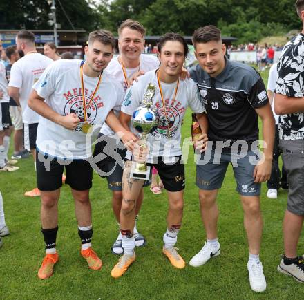 Fussball 1. Klasse C. Ludmannsdorf gegen Oberglan.. Meisterjubel   (Ludmannsdorf). Ludmannsdorf, am 9.6.2024.
Foto: Kuess
www.qspictures.net
---
pressefotos, pressefotografie, kuess, qs, qspictures, sport, bild, bilder, bilddatenbank