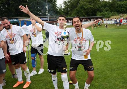 Fussball 1. Klasse C. Ludmannsdorf gegen Oberglan.. Meisterjubel   (Ludmannsdorf). Ludmannsdorf, am 9.6.2024.
Foto: Kuess
www.qspictures.net
---
pressefotos, pressefotografie, kuess, qs, qspictures, sport, bild, bilder, bilddatenbank