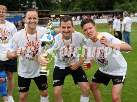 Fussball 1. Klasse C. Ludmannsdorf gegen Oberglan.. Meisterjubel   (Ludmannsdorf). Ludmannsdorf, am 9.6.2024.
Foto: Kuess
www.qspictures.net
---
pressefotos, pressefotografie, kuess, qs, qspictures, sport, bild, bilder, bilddatenbank