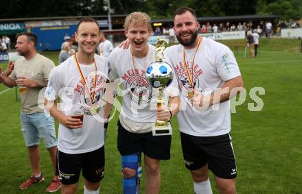 Fussball 1. Klasse C. Ludmannsdorf gegen Oberglan.. Meisterjubel   (Ludmannsdorf). Ludmannsdorf, am 9.6.2024.
Foto: Kuess
www.qspictures.net
---
pressefotos, pressefotografie, kuess, qs, qspictures, sport, bild, bilder, bilddatenbank