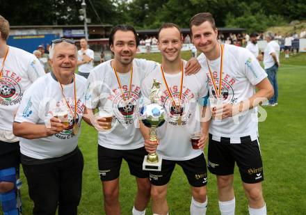 Fussball 1. Klasse C. Ludmannsdorf gegen Oberglan.. Meisterjubel   (Ludmannsdorf). Ludmannsdorf, am 9.6.2024.
Foto: Kuess
www.qspictures.net
---
pressefotos, pressefotografie, kuess, qs, qspictures, sport, bild, bilder, bilddatenbank