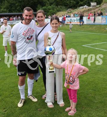 Fussball 1. Klasse C. Ludmannsdorf gegen Oberglan.. Meisterjubel   (Ludmannsdorf). Ludmannsdorf, am 9.6.2024.
Foto: Kuess
www.qspictures.net
---
pressefotos, pressefotografie, kuess, qs, qspictures, sport, bild, bilder, bilddatenbank