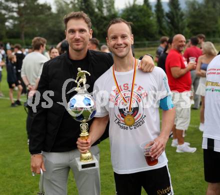 Fussball 1. Klasse C. Ludmannsdorf gegen Oberglan.. Meisterjubel   (Ludmannsdorf). Ludmannsdorf, am 9.6.2024.
Foto: Kuess
www.qspictures.net
---
pressefotos, pressefotografie, kuess, qs, qspictures, sport, bild, bilder, bilddatenbank