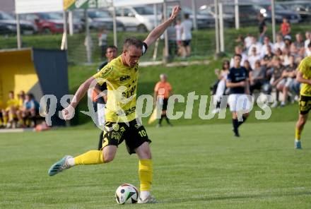 Fussball 1. Klasse D. Bad St. Leonhard gegen Eitweg . Patrick Schlacher  (Bad St. Leonhard),   St. Bad St. Leonhard, am 8.6.2024.
Foto: Kuess
www.qspictures.net
---
pressefotos, pressefotografie, kuess, qs, qspictures, sport, bild, bilder, bilddatenbank