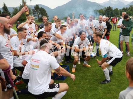 Fussball 1. Klasse C. Ludmannsdorf gegen Oberglan.. Meisterjubel   (Ludmannsdorf). Ludmannsdorf, am 9.6.2024.
Foto: Kuess
www.qspictures.net
---
pressefotos, pressefotografie, kuess, qs, qspictures, sport, bild, bilder, bilddatenbank