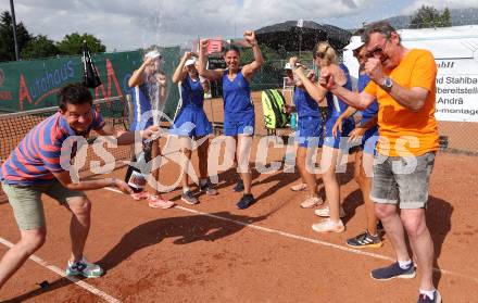 Tennis. Bundesliga Frauen. St. Andrae. Jubel. St. Andrae im Lavanttal am 22.6.2024.
Foto: Kuess
---
pressefotos, pressefotografie, kuess, qs, qspictures, sport, bild, bilder, bilddatenbank