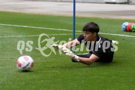 Fussball Bundesliga. Training SK Austria Klagenfurt.  Alexander Turkin. Klagenfurt, am 24.6.2024.
Foto: Kuess
www.qspictures.net
---
pressefotos, pressefotografie, kuess, qs, qspictures, sport, bild, bilder, bilddatenbank