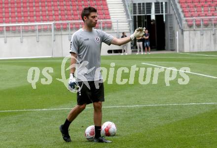 Fussball Bundesliga. Training SK Austria Klagenfurt. Tormanntrainer Marc Lamberger. Klagenfurt, am 24.6.2024.
Foto: Kuess
www.qspictures.net
---
pressefotos, pressefotografie, kuess, qs, qspictures, sport, bild, bilder, bilddatenbank