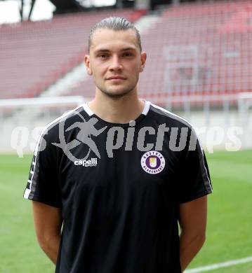 Fussball Bundesliga. Training SK Austria Klagenfurt. Niklas Szerencsi,. Klagenfurt, am 24.6.2024.
Foto: Kuess
www.qspictures.net
---
pressefotos, pressefotografie, kuess, qs, qspictures, sport, bild, bilder, bilddatenbank