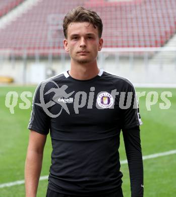 Fussball Bundesliga. Training SK Austria Klagenfurt. Philipp Wydra. Klagenfurt, am 24.6.2024.
Foto: Kuess
www.qspictures.net
---
pressefotos, pressefotografie, kuess, qs, qspictures, sport, bild, bilder, bilddatenbank