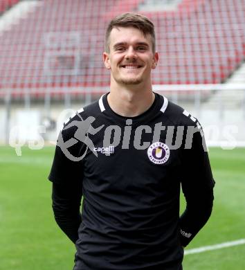 Fussball Bundesliga. Training SK Austria Klagenfurt. Simon Spari. Klagenfurt, am 24.6.2024.
Foto: Kuess
www.qspictures.net
---
pressefotos, pressefotografie, kuess, qs, qspictures, sport, bild, bilder, bilddatenbank