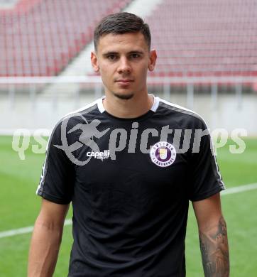 Fussball Bundesliga. Training SK Austria Klagenfurt.  David Toshevski . Klagenfurt, am 24.6.2024.
Foto: Kuess
www.qspictures.net
---
pressefotos, pressefotografie, kuess, qs, qspictures, sport, bild, bilder, bilddatenbank