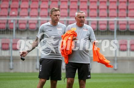 Fussball Bundesliga. Training SK Austria Klagenfurt. Train Co-Trainer Martin Lassnig, Trainer Peter Pacult. Klagenfurt, am 24.6.2024.
Foto: Kuess
www.qspictures.net
---
pressefotos, pressefotografie, kuess, qs, qspictures, sport, bild, bilder, bilddatenbank