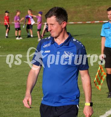 Fussball Testspiel. SK Austria Klagenfurt gegen Treibach.  Trainer Karl Schweighofer (Treibach).  Gurnitz, am 28.6.2024.
Foto: Kuess
www.qspictures.net
---
pressefotos, pressefotografie, kuess, qs, qspictures, sport, bild, bilder, bilddatenbank