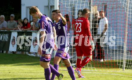 Fussball Testspiel. SK Austria Klagenfurt gegen Treibach. Torjubel Nicolas Binder, David Toshevski  (Klagenfurt).  Gurnitz, am 28.6.2024.
Foto: Kuess
www.qspictures.net
---
pressefotos, pressefotografie, kuess, qs, qspictures, sport, bild, bilder, bilddatenbank