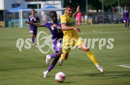 Fussball Testspiel. SK Austria Klagenfurt gegen NK Koper. Solomon Bonnah  (Klagenfurt). Welzenegg, am 13.7.2024.
Foto: Kuess
www.qspictures.net
---
pressefotos, pressefotografie, kuess, qs, qspictures, sport, bild, bilder, bilddatenbank