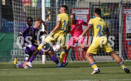 Fussball Testspiel. SK Austria Klagenfurt gegen NK Koper.  Solomon Bonnah, Jannik Robatsch, Marco Knaller (Klagenfurt). Welzenegg, am 13.7.2024.
Foto: Kuess
www.qspictures.net
---
pressefotos, pressefotografie, kuess, qs, qspictures, sport, bild, bilder, bilddatenbank