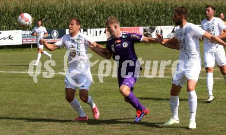 Fussball Testspiel. SK Austria Klagenfurt gegen Leoben. Nicolas Binder (Klagenfurt), Mario Leitgeb (Leoben). Glanegg, am 17.7.2024.
Foto: Kuess
---
pressefotos, pressefotografie, kuess, qs, qspictures, sport, bild, bilder, bilddatenbank