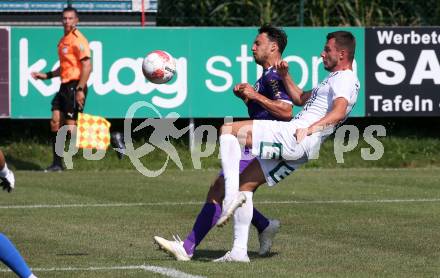 Fussball Testspiel. SK Austria Klagenfurt gegen Leoben.  Simon Straudi, (Klagenfurt), Drini Halili   (Leoben). Glanegg, am 17.7.2024.
Foto: Kuess
www.qspictures.net
---
pressefotos, pressefotografie, kuess, qs, qspictures, sport, bild, bilder, bilddatenbank