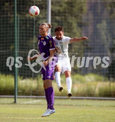 Fussball Testspiel. SK Austria Klagenfurt gegen Leoben. Niklas Szerencsi (Klagenfurt), Okan Aydin (Leoben). Glanegg, am 17.7.2024.
Foto: Kuess
---
pressefotos, pressefotografie, kuess, qs, qspictures, sport, bild, bilder, bilddatenbank