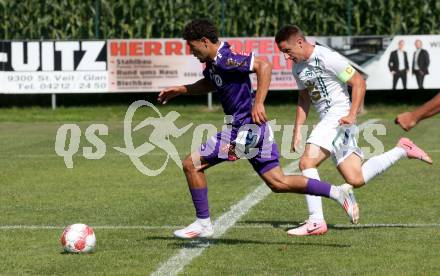 Fussball Testspiel. SK Austria Klagenfurt gegen Leoben.  Ben Bobzien, (Klagenfurt),  Nico Pichler  (Leoben). Glanegg, am 17.7.2024.
Foto: Kuess
www.qspictures.net
---
pressefotos, pressefotografie, kuess, qs, qspictures, sport, bild, bilder, bilddatenbank