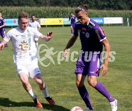 Fussball Testspiel. SK Austria Klagenfurt gegen Leoben. Niklas Szerencsi,  (Klagenfurt), Kevin Friesenbichler   (Leoben). Glanegg, am 17.7.2024.
Foto: Kuess
www.qspictures.net
---
pressefotos, pressefotografie, kuess, qs, qspictures, sport, bild, bilder, bilddatenbank