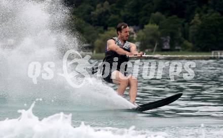 Schi Alpin. Wasserschi. OESV Medientermin. Stefan Brennsteiner . Poertschach, am 4.7.2024.
Foto: Kuess
www.qspictures.net
---
pressefotos, pressefotografie, kuess, qs, qspictures, sport, bild, bilder, bilddatenbank