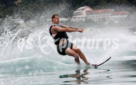 Schi Alpin. Wasserschi. OESV Medientermin.  Manuel Feller. Poertschach, am 4.7.2024.
Foto: Kuess
www.qspictures.net
---
pressefotos, pressefotografie, kuess, qs, qspictures, sport, bild, bilder, bilddatenbank