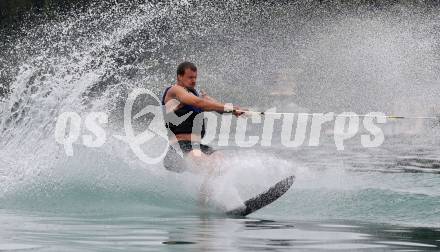 Schi Alpin. Wasserschi. OESV Medientermin.  Manuel Feller. Poertschach, am 4.7.2024.
Foto: Kuess
www.qspictures.net
---
pressefotos, pressefotografie, kuess, qs, qspictures, sport, bild, bilder, bilddatenbank